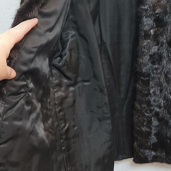 Beautiful Vintage Woman's Mink Waist Length Jacket - Picture 7 of 13
